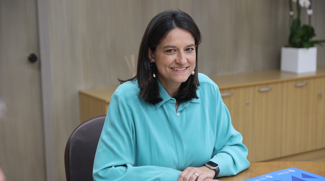 Η υπουργός Εργασίας Νίκη Κεραμέως 