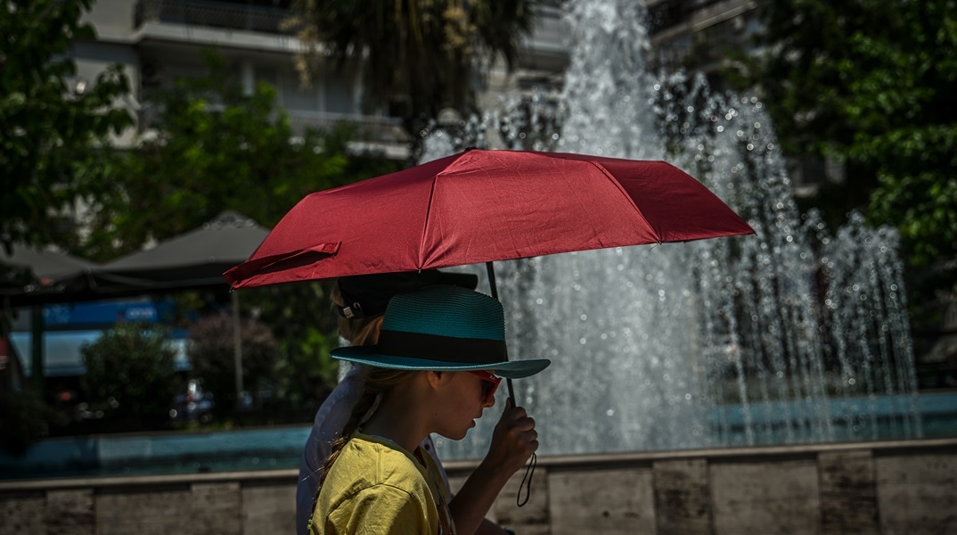 Υψηλές θερμοκρασίες και μελτέμια την Τρίτη - Πού θα αγγίξει τους 42 Κελσίου