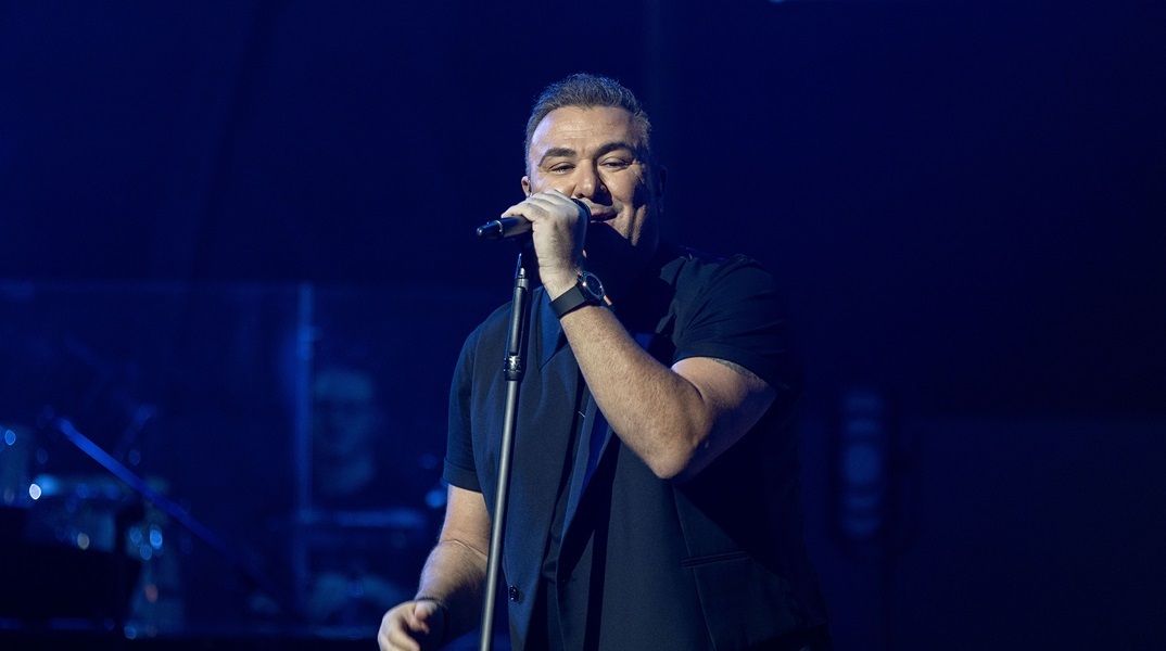 Αντώνης Ρέμος: Είμαι εδώ όρθιος γιατί με αγαπάτε - Ό,τι είναι να πω θα τα πω εκεί που πρέπει 