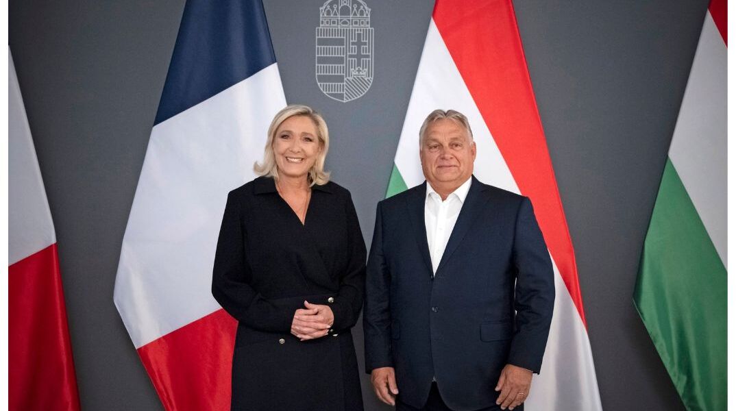 Η Λεπέν εντάσσεται στον ακροδεξιό συνασπισμό υπό τον Όρμπαν