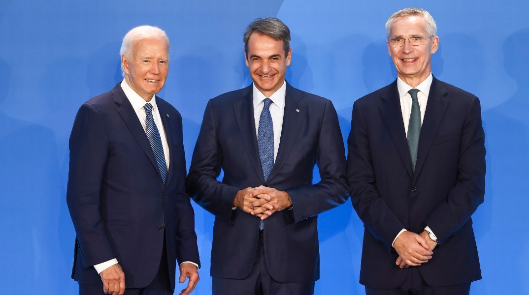 Ο Κυριάκος Μητσοτάκης εν μέσω Τζο Μπάιντεν και Γενς Στόλτενμπεργκ