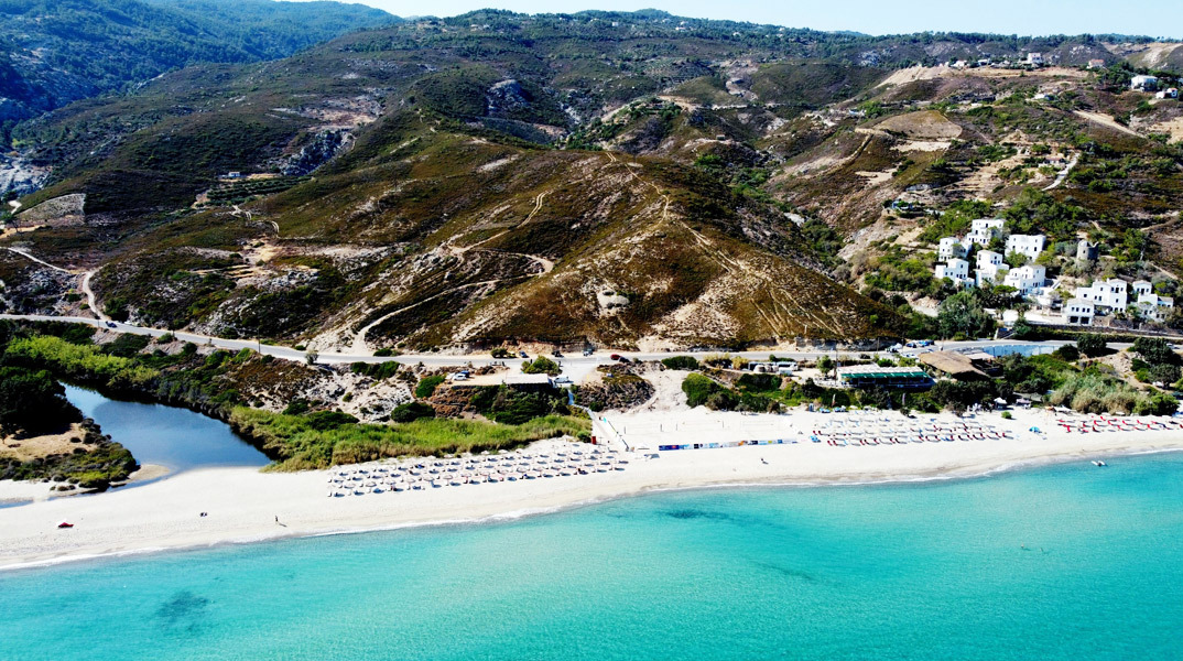 Ικαρία: Παραλία Μεσακτή