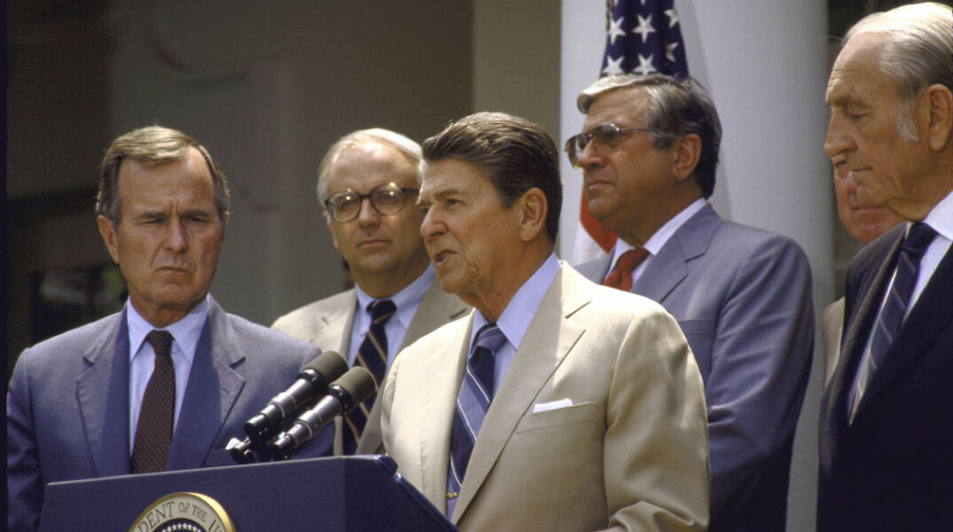 Σαν σήμερα: Γιατί ο αντιπρόεδρος Μπους είχε αντικαταστήσει τον πρόεδρο Ρέιγκαν