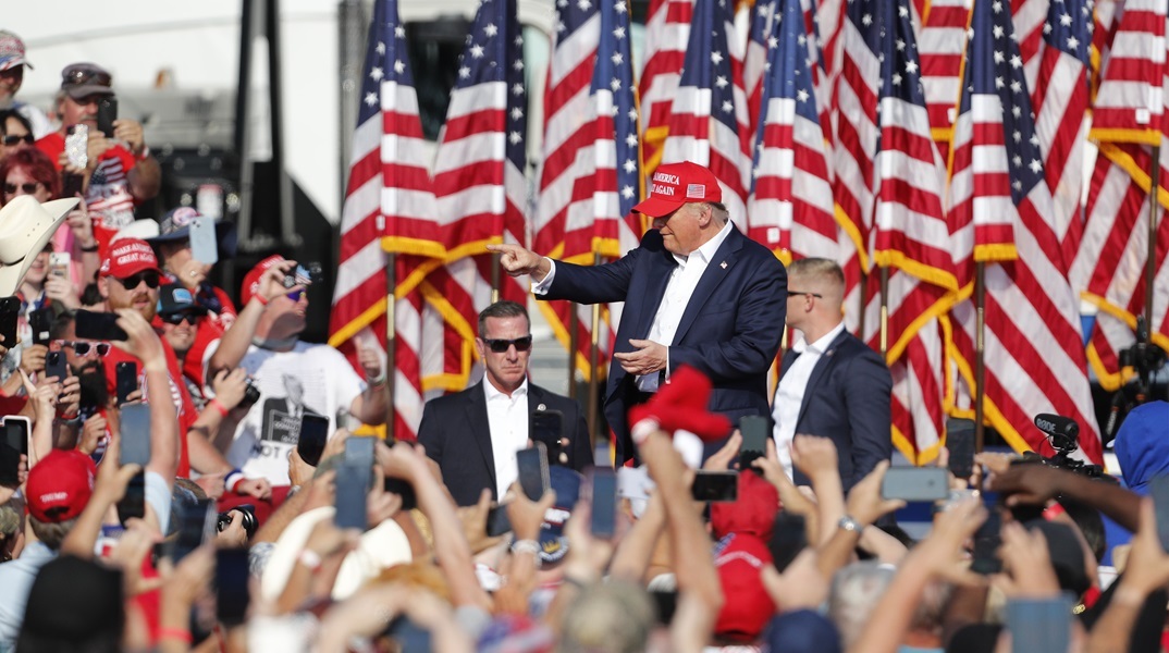 Πέπλο μυστηρίου γύρω από τα κίνητρα του Τομ Κρουκς 