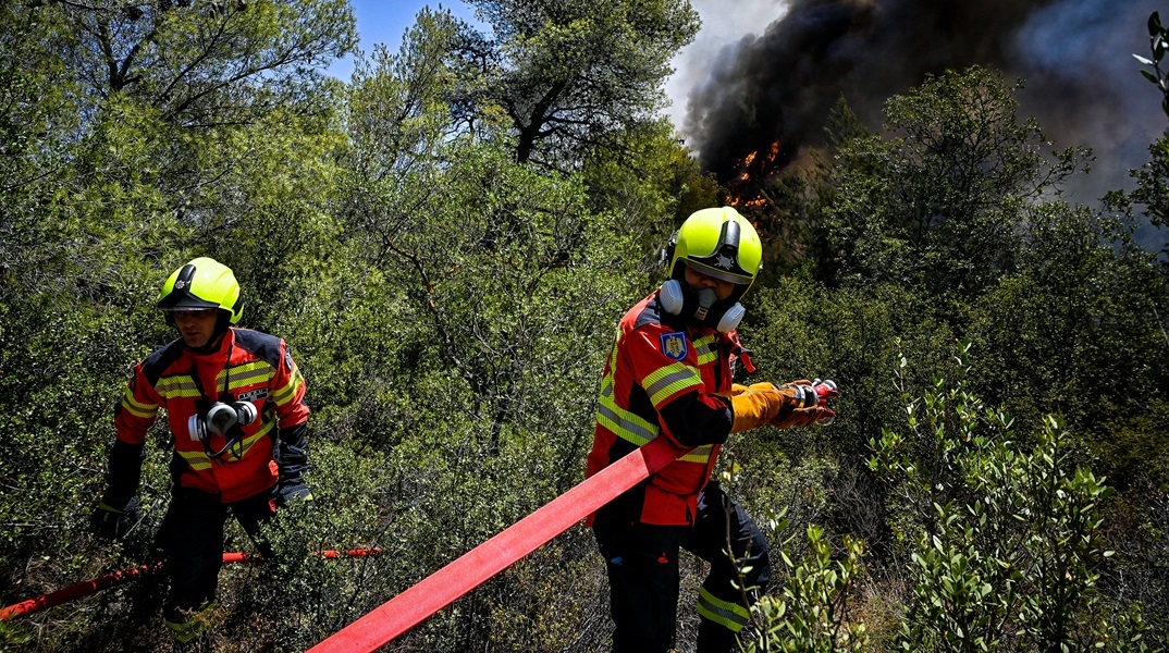 Σοφικό Κορινθίας: Πυροσβέστης υπέστη καρδιακό επεισόδιο - Στους 4 ανέρχονται οι τραυματίες
