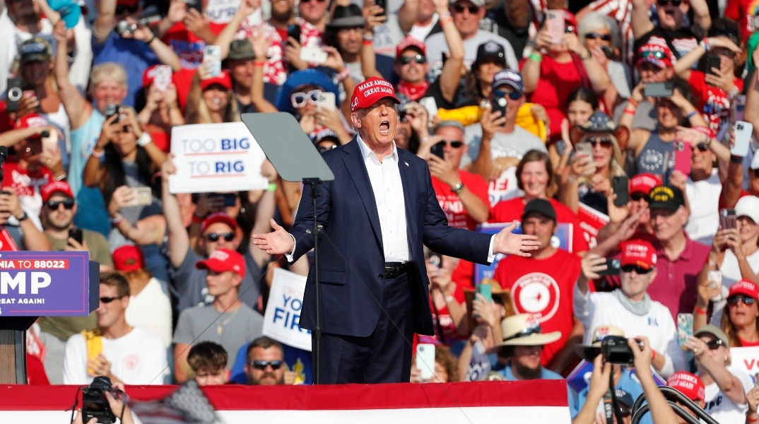 Ο Nτόναλντ Τραμπ δηλώνει πως δεν έλαβε καμιά προειδοποίηση πριν την απόπειρα δολοφονίας