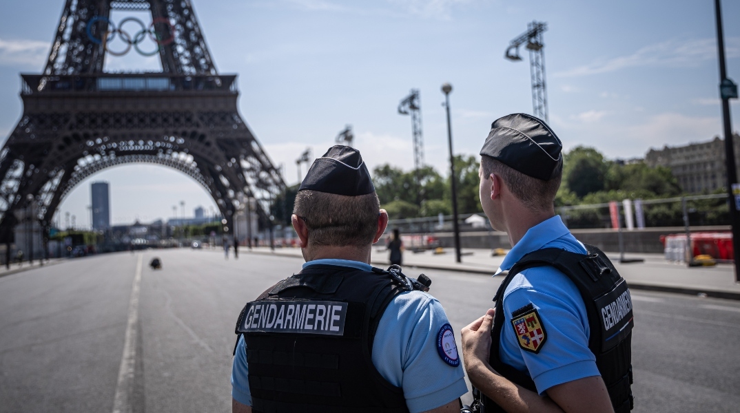 γαλλοι αστυνομικοι πυργος αιφελ