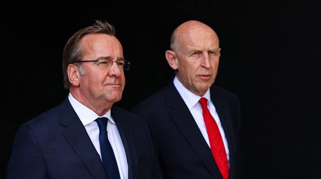 Βρετανία και Γερμανία υπέγραψαν αμυντικό σύμφωνο υπό τον φόβο επανεκλογής του Ντόναλντ Τραμπ