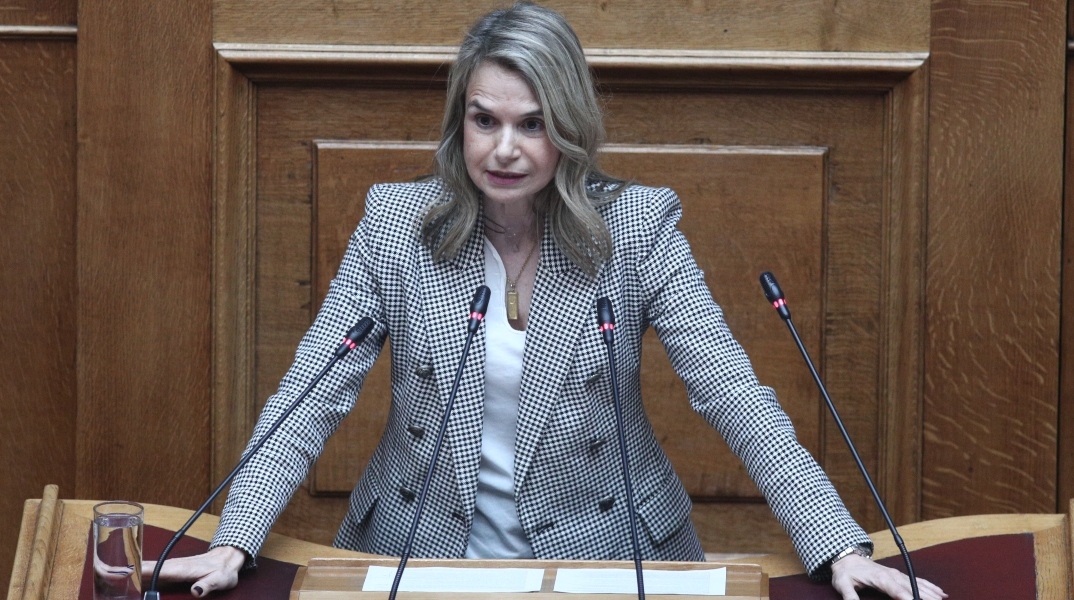 Μιλένα Αποστολάκη: Αποσύρει την υποψηφιότητά της από τις εκλογές για την ηγεσία του ΠΑΣΟΚ