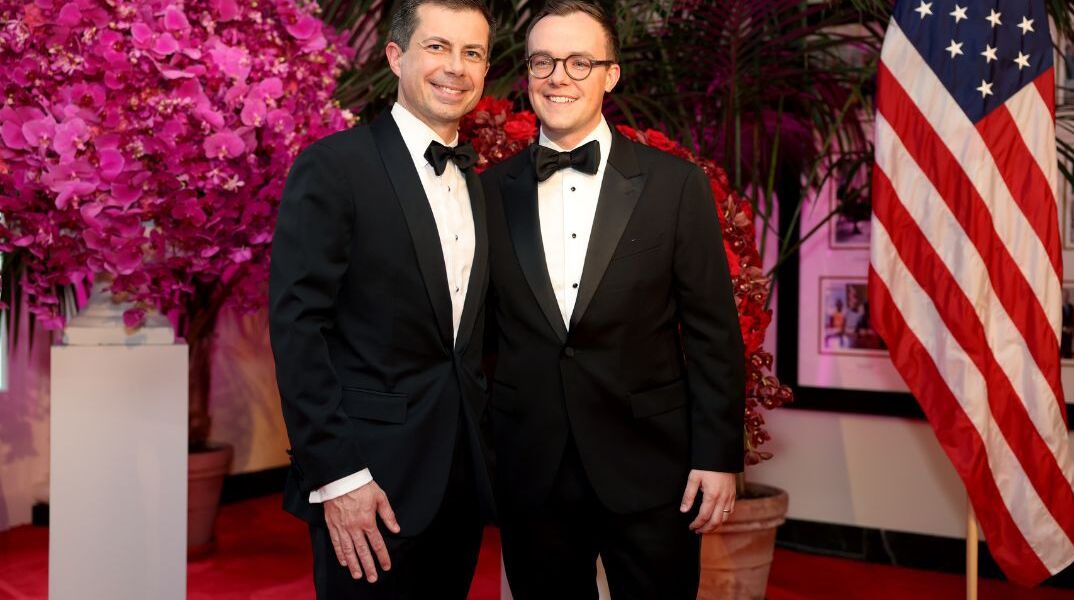 Αιχμηρή απάντηση του υπουργού Μεταφόρων Πιτ Μπούτιτζετζ στον Βανς για τους «άτεκνους»