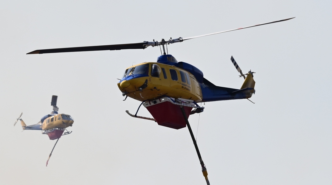 δυο ελικοπτερα της πυροσβεστικής