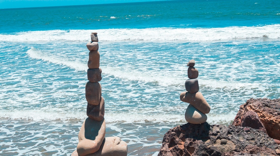 Εορτολόγιο: Σήμερα 17 Αυγούστου 2024 γιορτάζει…