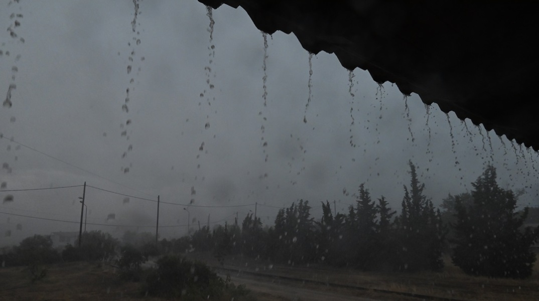 Καιρός: Απότομη αλλαγή με βροχές και καταιγίδες τη Δευτέρα - Ποιες περιοχές θα επηρεαστούν