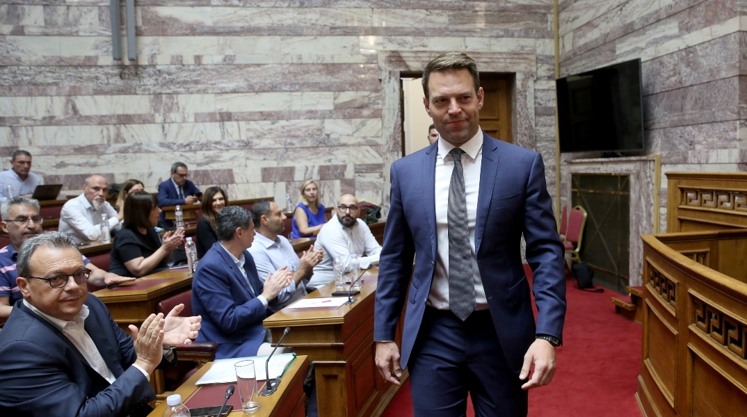 Ο Στέφανος Κασσελάκης στη Βουλή