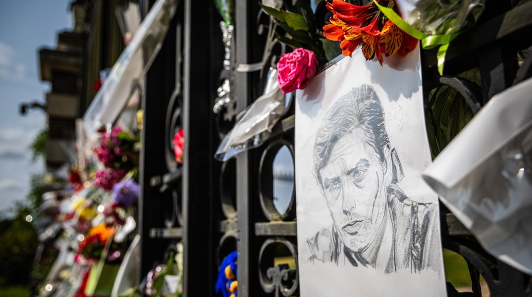 Σε στενό οικογενειακό κύκλο η κηδεία του Αλέν Ντελόν το Σάββατο 