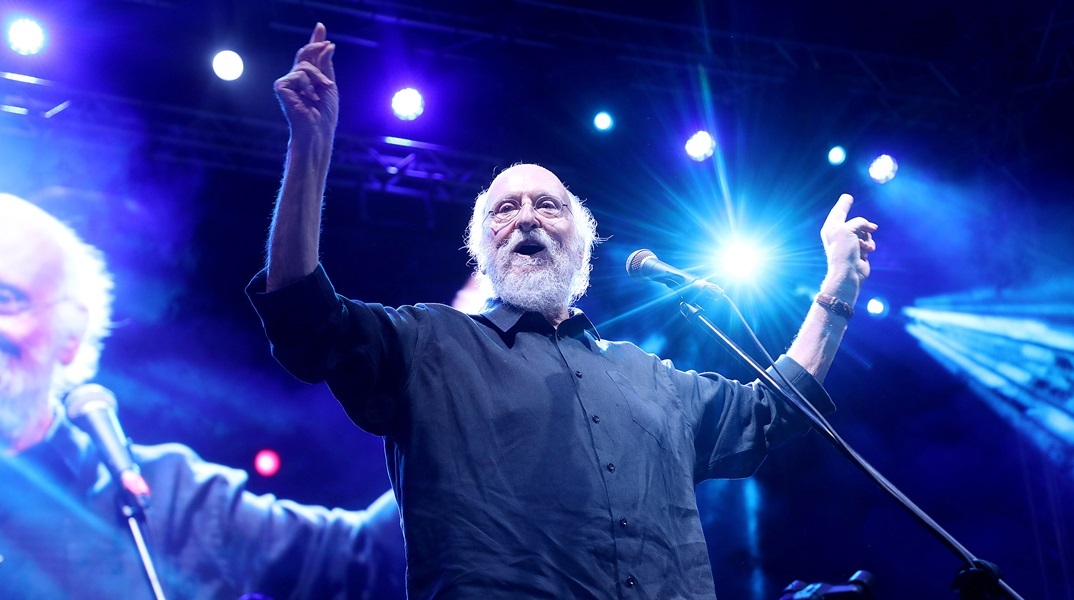 H Θεσσαλονίκη θα τιμήσει τον Διονύση Σαββόπουλο με το Αργυρό Μετάλλιο της πόλης