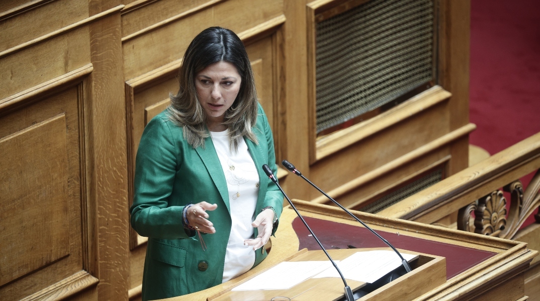 Η υπουργός Κοινωνικής Συνοχής και Οικογένειας, Σοφία Ζαχαράκη