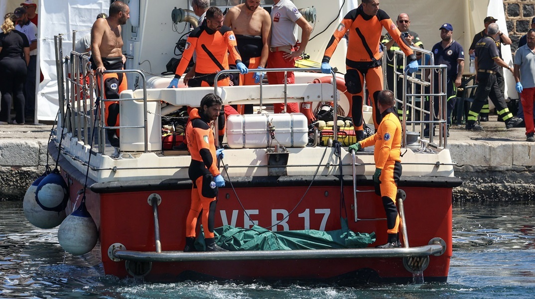 Ναυάγιο στη Σικελία: Για ανθρωποκτονία ερευνάται ο καπετάνιος του Bayesian - Πού εστιάζουν οι Αρχές
