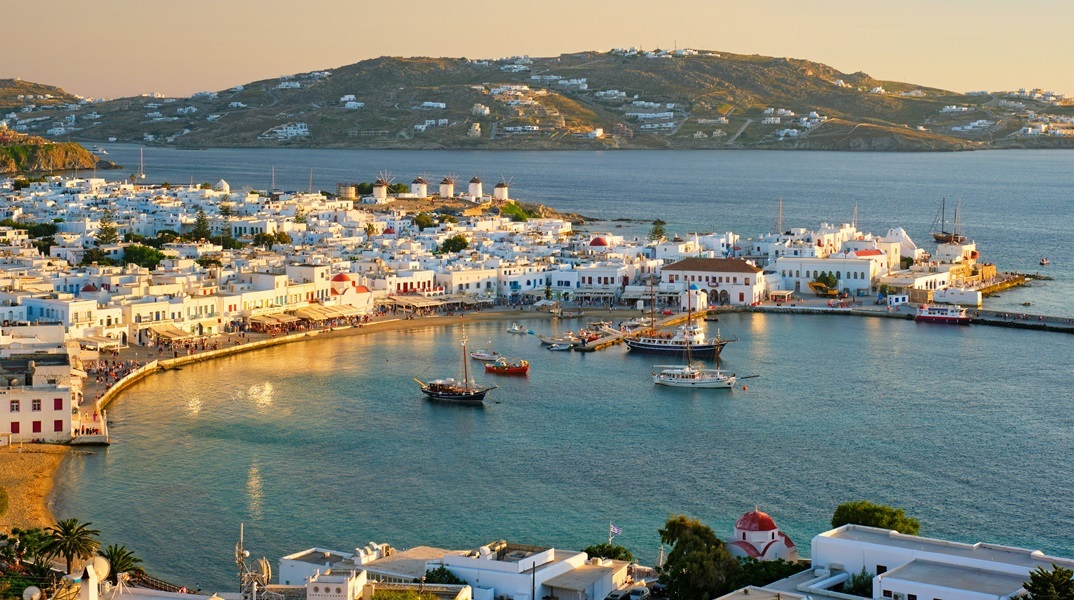 Μύκονος: Ελεύθεροι οι τρεις προσαχθέντες για βιασμό τουρίστριας