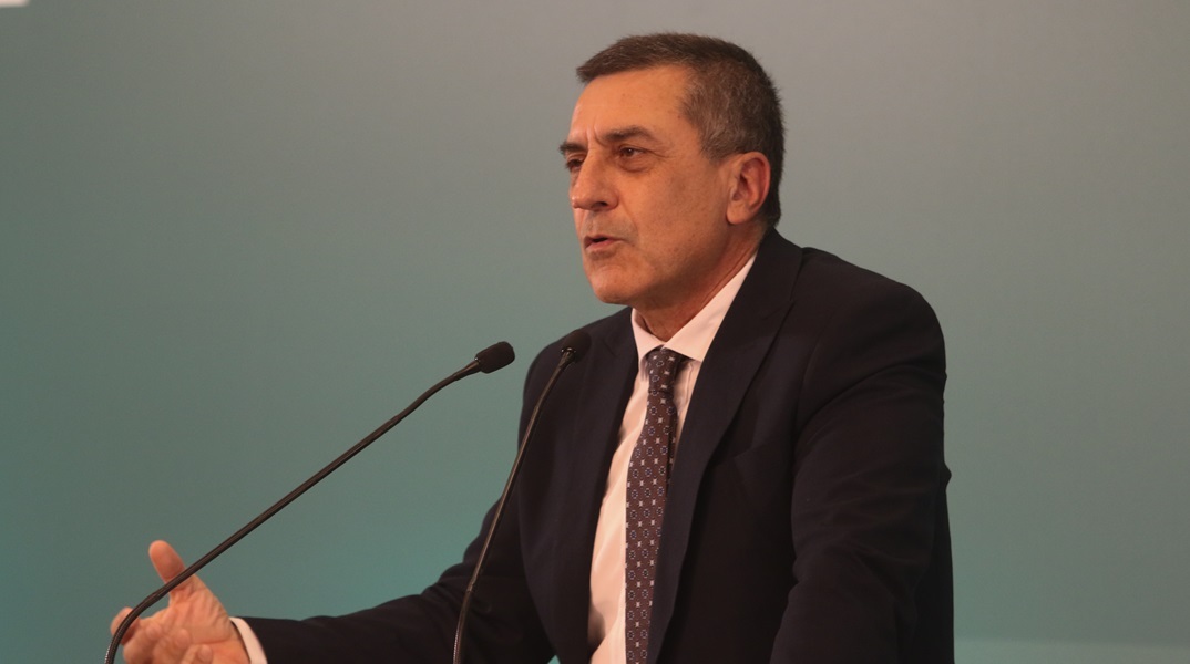 Η ανάρτηση-απάντηση του Δημήτρη Κουρέτα στον Αχιλλέα Μπέο