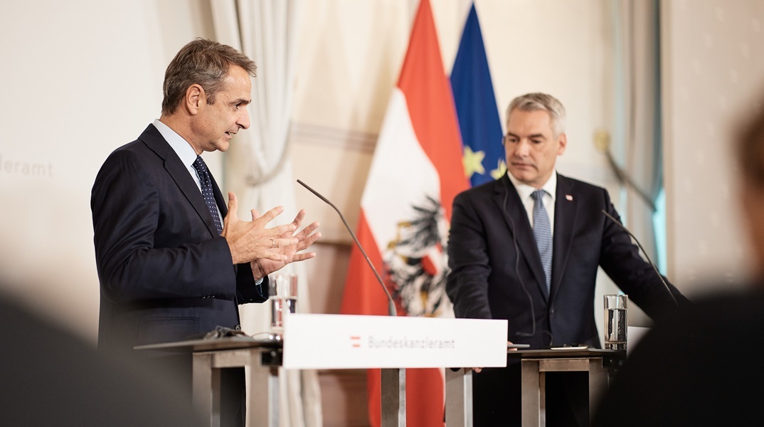 Μητσοτάκης από Βιέννη: Η Ελλάδα διαφυλάσσει τα ευρωπαϊκά θαλάσσια και χερσαία σύνορα