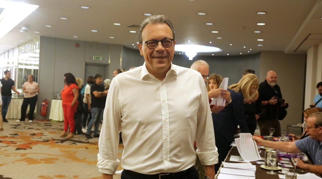 ο Σωκράτης Φάμελλος