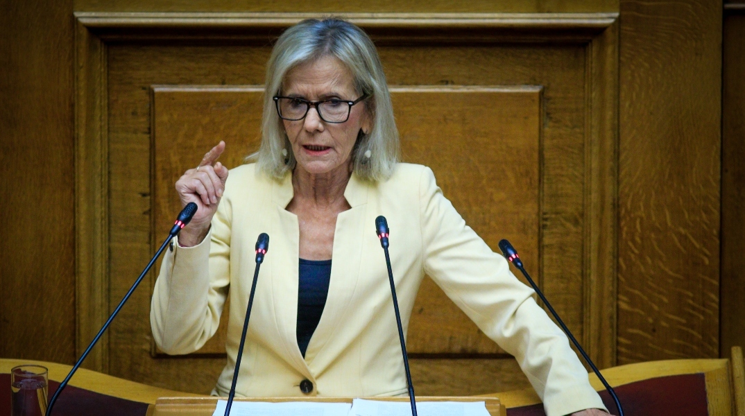Παραιτήθηκε από την ΚΕ του ΣΥΡΙΖΑ η Γιώτα Πούλου