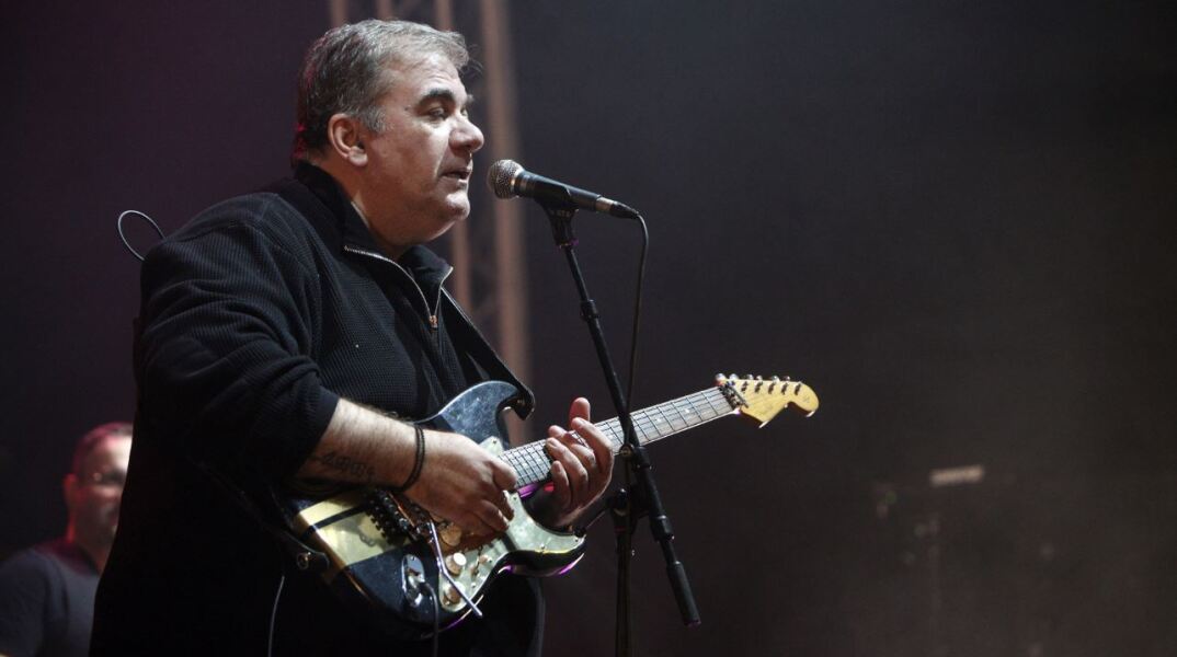 Ο Δημήτρης Σταρόβας