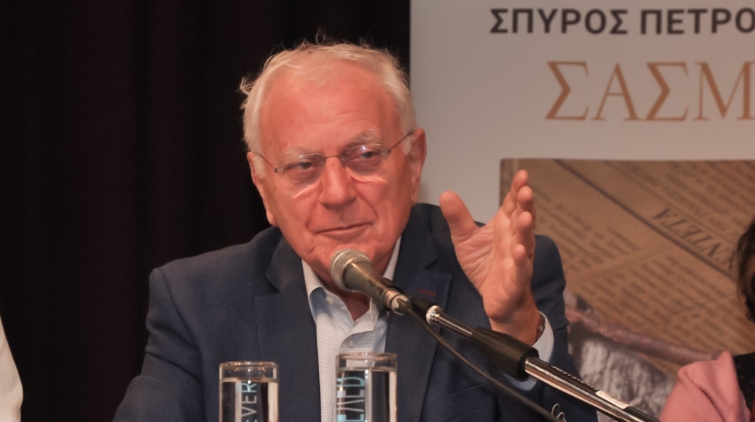 O Κώστας Χαρδαβέλλας