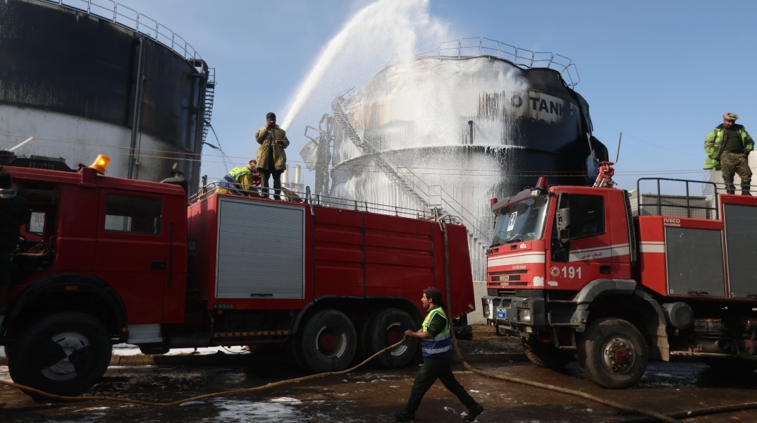 πυροσβεστες, εργοστασιο