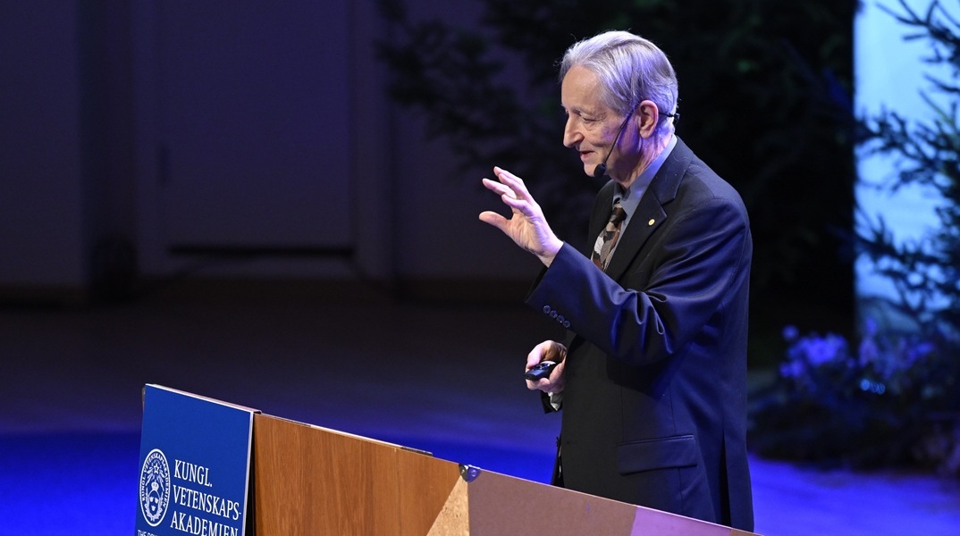 Ο «νονός» της Τεχνητής Νοημοσύνης απαντά: Μπορεί να καταστρέψει την ανθρωπότητα τα επόμενα 30 χρόνια;