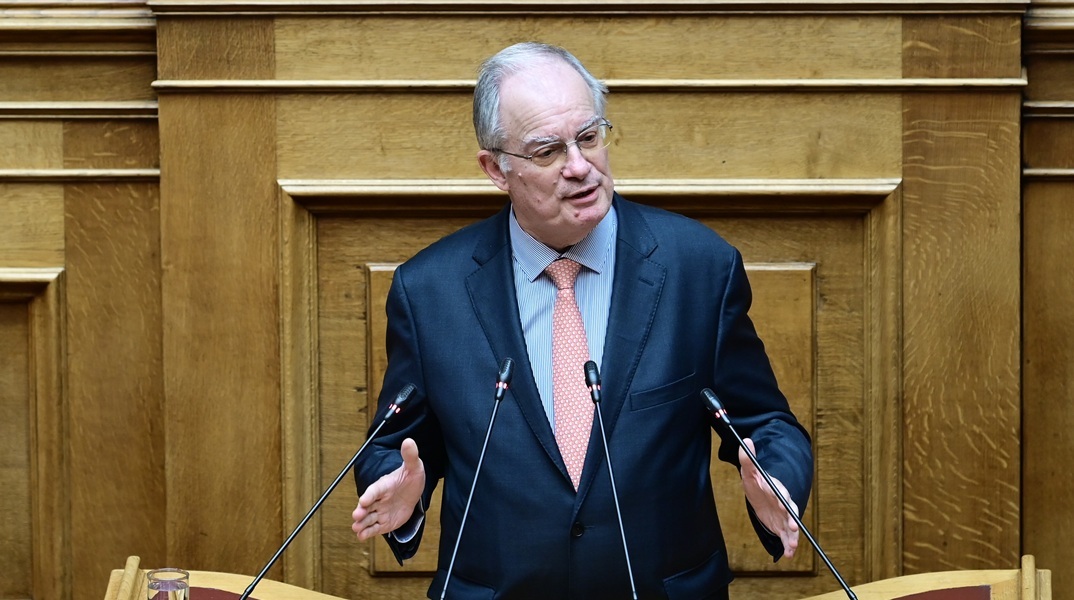 Κώστας Τασούλας: Χειροκροτήθηκε στην τελευταία ομιλία του ως πρόεδρος της Βουλής