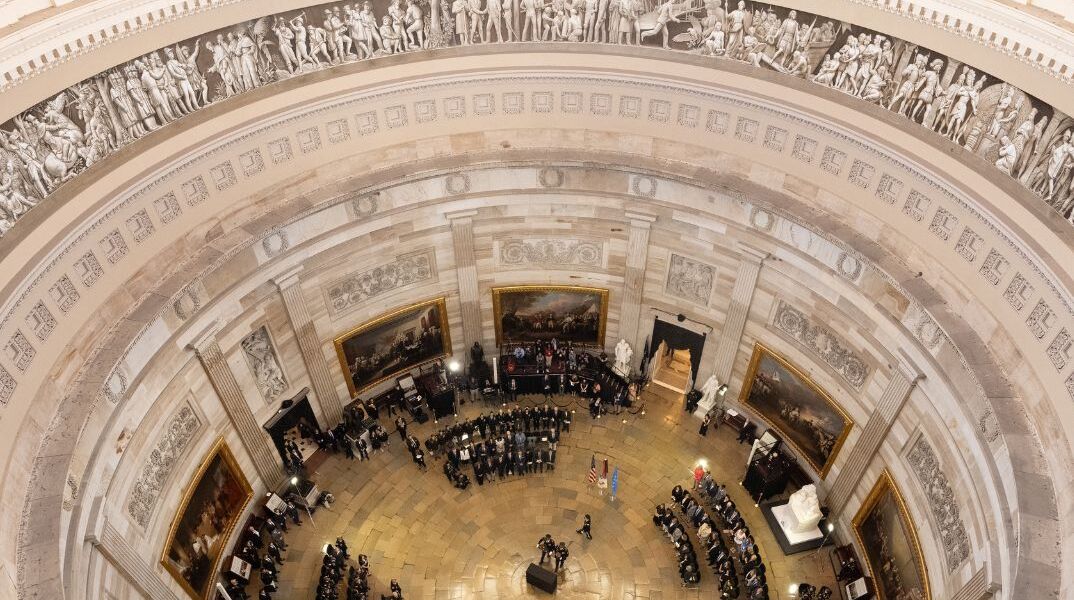 Oρκωμοσία Τραμπ: Θα διεξαχθεί στη Ροτόντα του Καπιτωλίου λόγω πρωτοφανούς ψύχους 