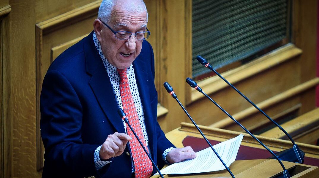 ΠΑΣΟΚ: Στηρίζει Νικήτα Κακλαμάνη για πρόεδρο της Βουλής