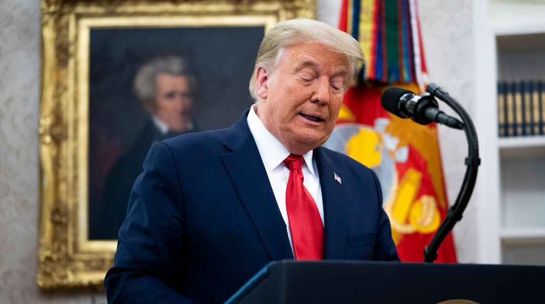 Nτόναλντ Τραμπ: Επέστρεψε το κουμπί για Cola διαίτης στο Οβάλ Γραφείο