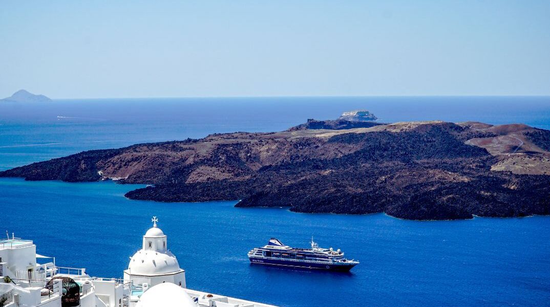 Σαντορίνη: Περισσότεροι από 380 σεισμοί έχουν καταγραφεί μετά την 24η Ιανουαρίου	