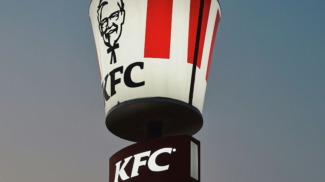 Kέντακι: Η ΚFC αφήνει την πολιτεία από όπου ξεκίνησε το πρώτο της κατάστημα