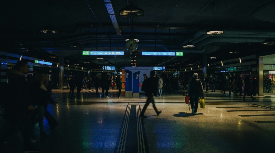 Μπλακ άουτ στο μετρο, επιβατες