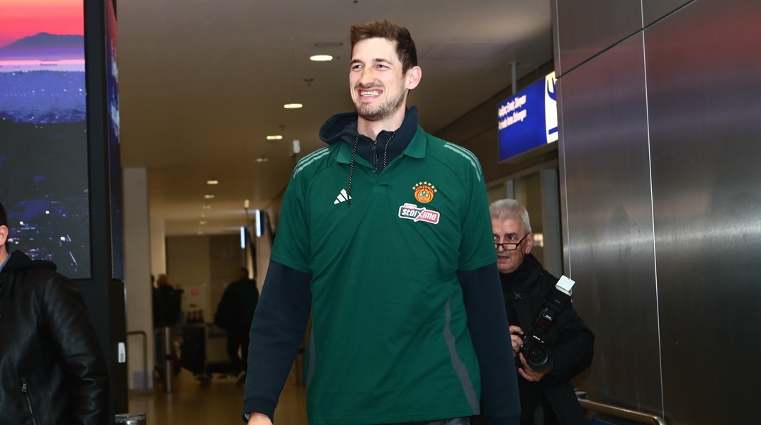 Παναθηναϊκός: Έφτασε στην Αθήνα ο Τιμπόρ Πλάις 