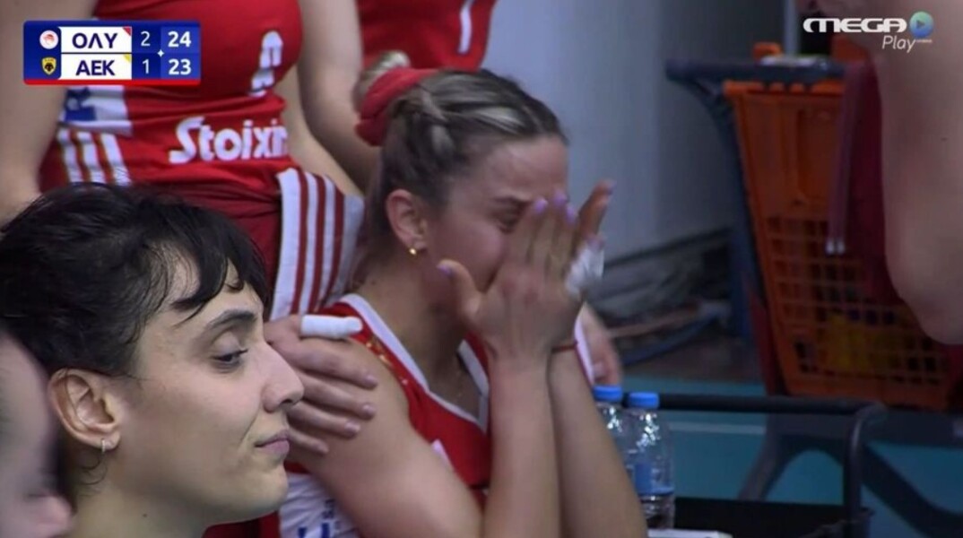 Βόλει: Σοκαριστικός τραυματισμός της Ιωάννας Πολυνοπούλου της ΑΕΚ