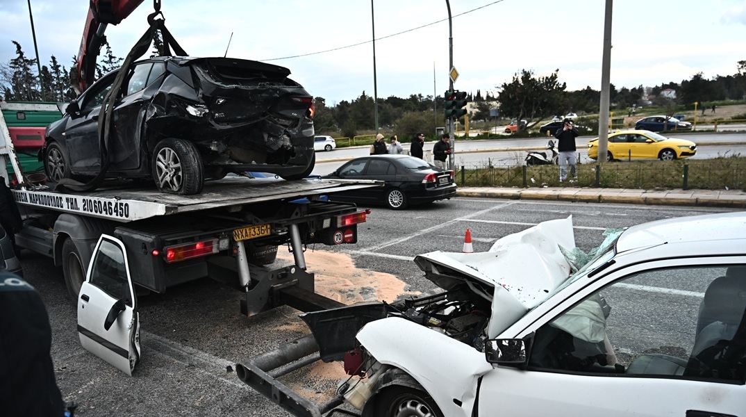 Ξεκληρίστηκε οικογένεια στο τροχαίο στην Κατεχάκη - Τι λένε αυτόπτες μάρτυρες