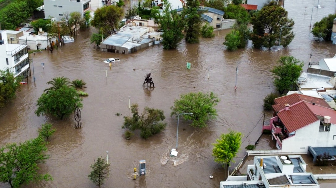 πλημμυρισμενη πολη