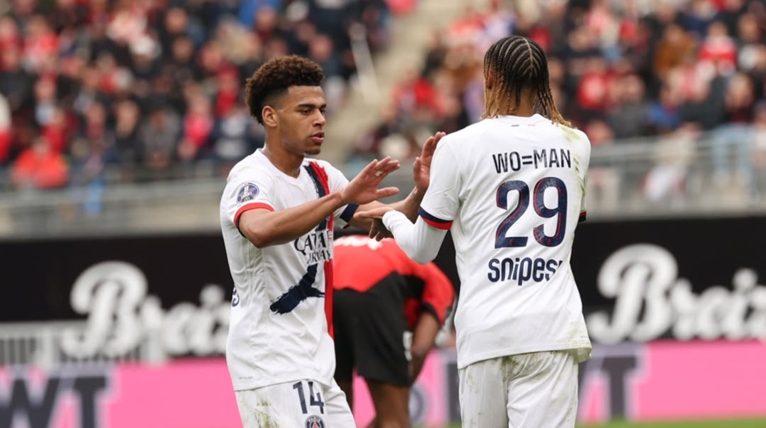 ποδοσφαιριστες πανυγηριζουν