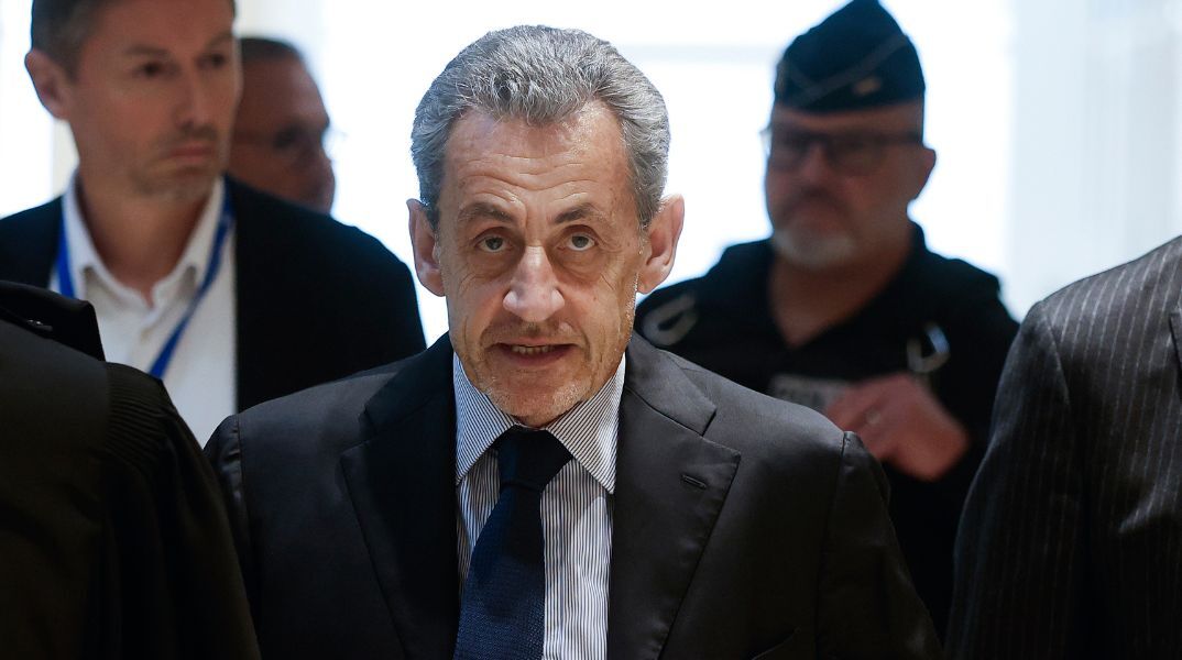 Γαλλία: Ποινή κάθειρξης επτά ετών ζητούν οι εισαγγελείς να επιβληθεί στον πρώην πρόεδρο Νικολά Σαρκοζί για τη χρηματοδότηση της εκστρατείας του από τη Λιβύη