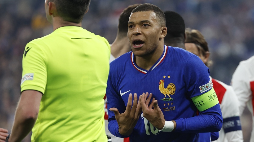 Σαν δύο σταγόνες βροχής - Ο Κίλιαν Εμπαπέ απέκτησε ομοίωμα στο Μαντάμ Τισό