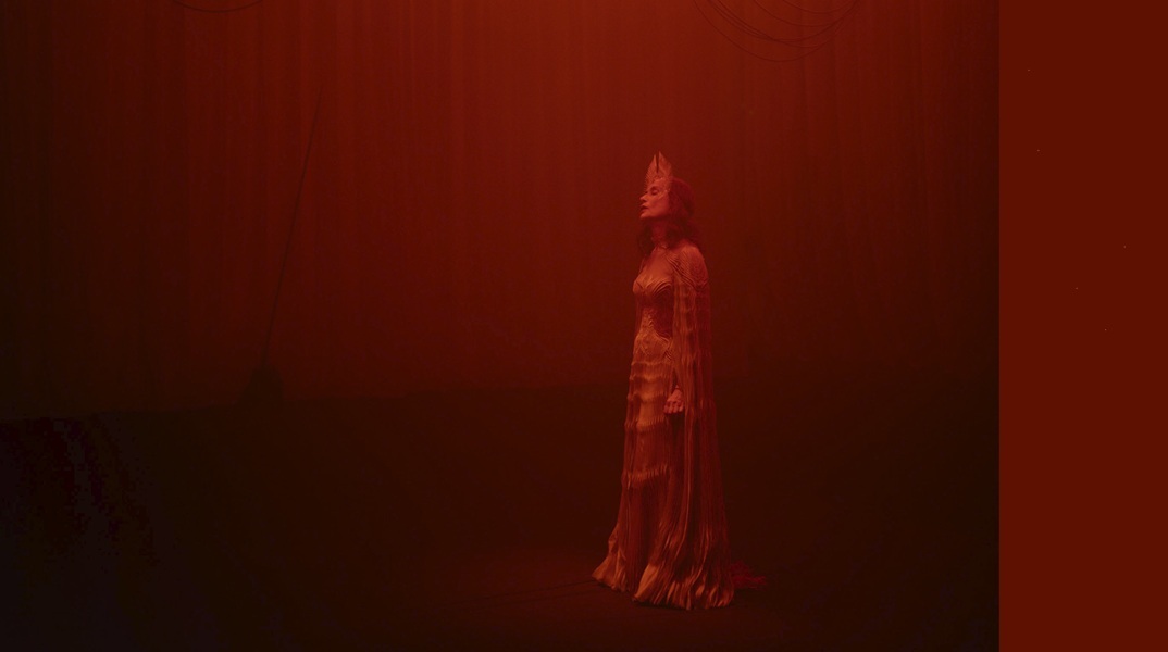 Η Ιζαμπέλ Ιπέρ ως Βερενίκη του Καστελούτσι στη Στέγη 