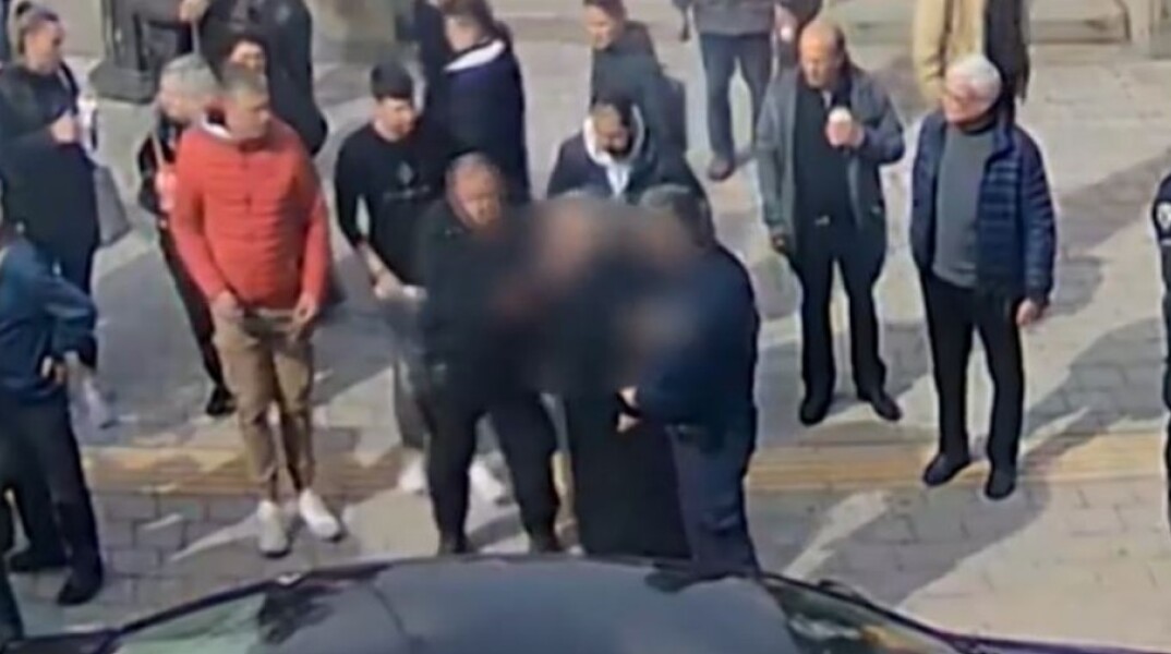 Λαμία: Σε ψυχιατρική κλινική ο Αρχιμανδρίτης που επιτέθηκε σε αστυνομικούς
