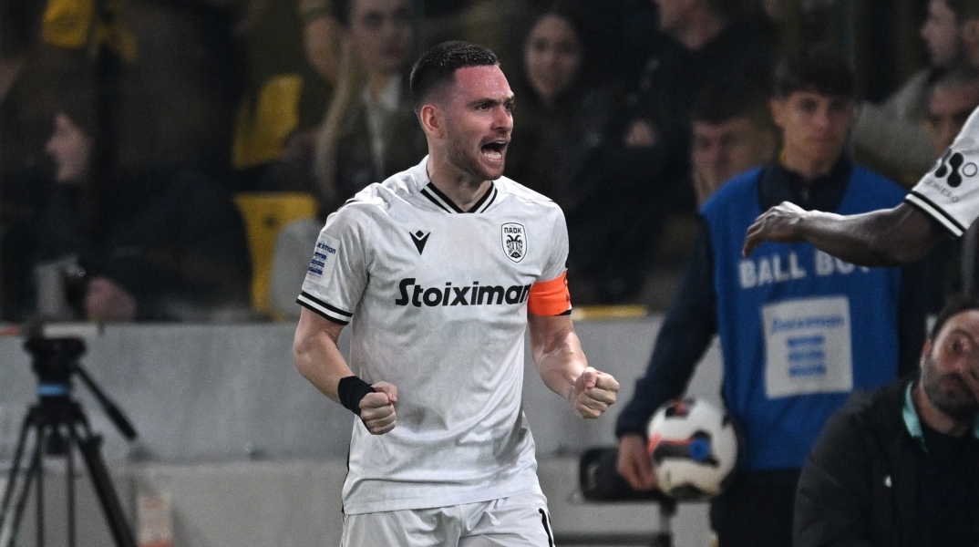 ποδοσφαιριστης πανυγηριζει