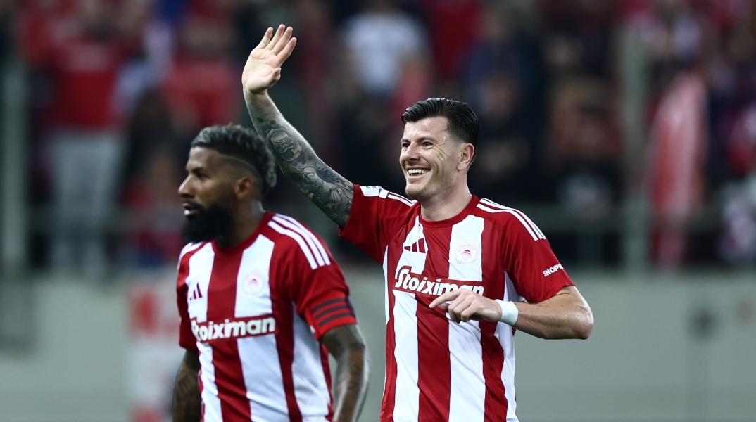 ποδοσφαιριστες πανυγηριζουν