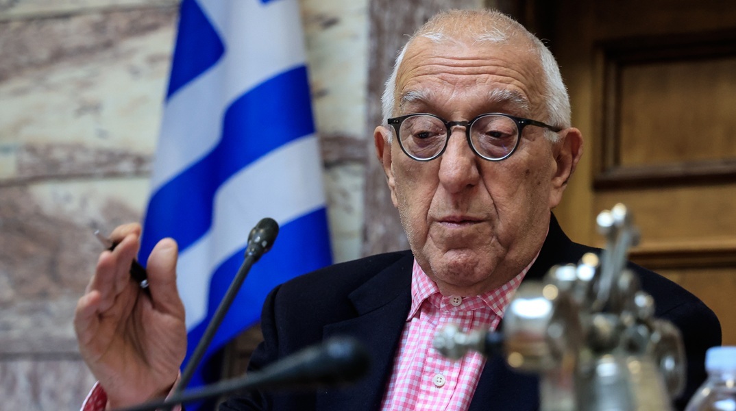 Κακλαμάνης για Σπίρτζη: Το αίτημα να ερευνηθεί για την 717 τον τιμά, δεν μπορεί να ικανοποιηθεί λόγω του Συντάγματος